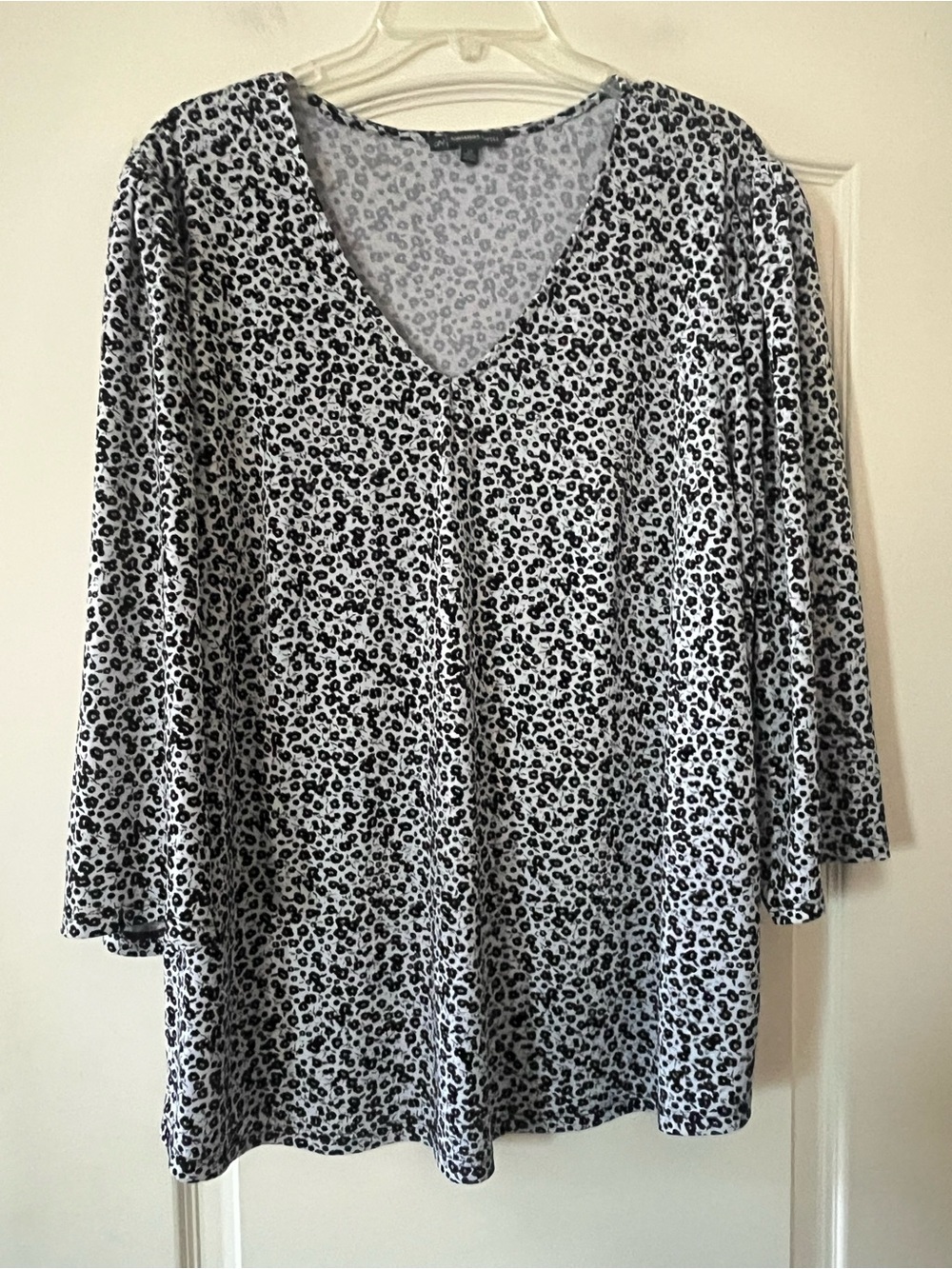 Adrianna Papell Black and White Floral Print Top